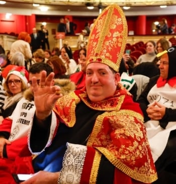 Mil millones para Palestina y revuelta contra el 'Obispo de la Lotería': [...]