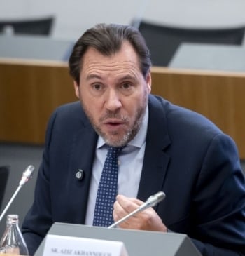 Óscar Puente recuerda a Yolanda Díaz el 'caso Errejón' para que se [...]