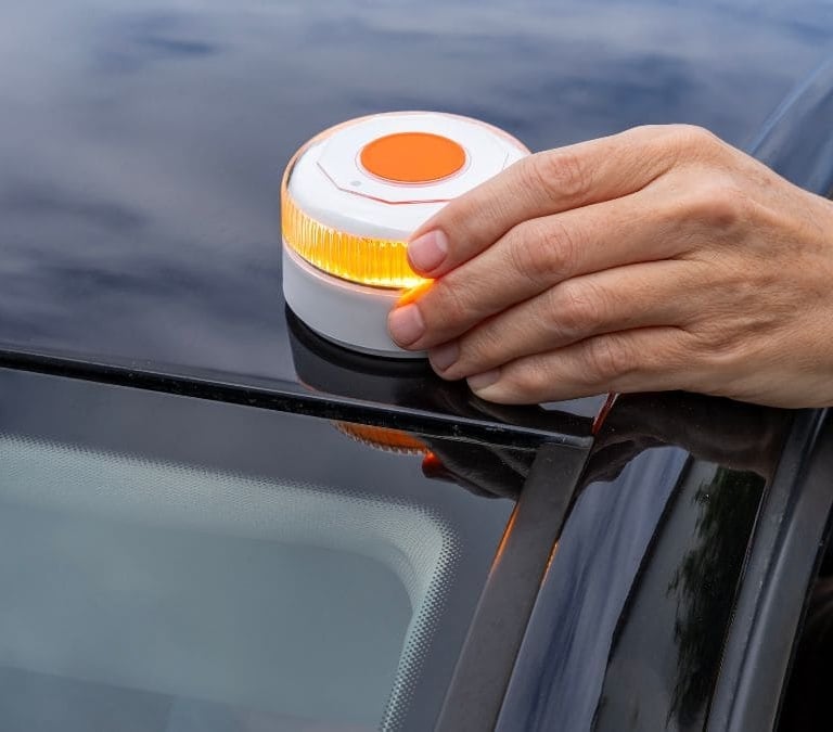 La DGT confirma cambios con las balizas V-16