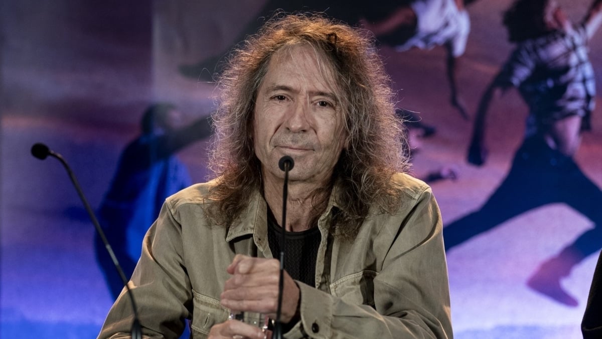 El cantante Robe Iniesta durante la rueda de prensa de lanzamiento de su disco ‘Se nos lleva el aire’, el 15 de diciembre de 2023.