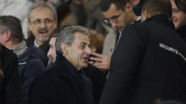 Sarkozy tiende la mano a la ultraderecha en su libro sobre su paso por la cárcel