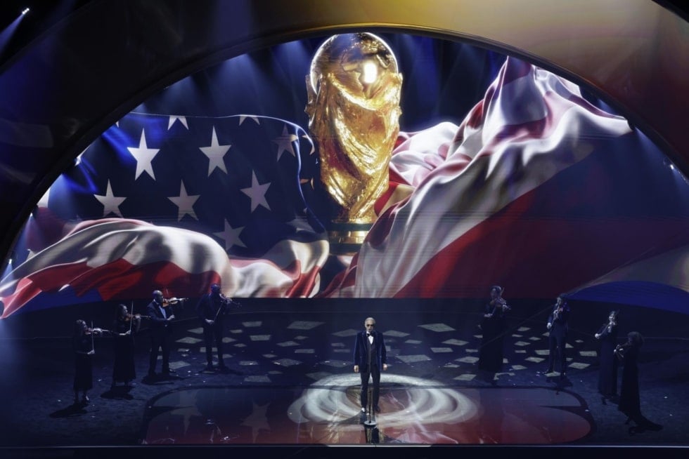 WASHINGTON (United States), 05/12/2025.- Italian tenor Andrea Bocelli performs during the FIFA World Cup 2026 Final Draw ceremony at the Kennedy Center in Washington DC, USA, 05 December 2025. (Mundial de Fútbol) EFE/EPA/SHAWN THEW