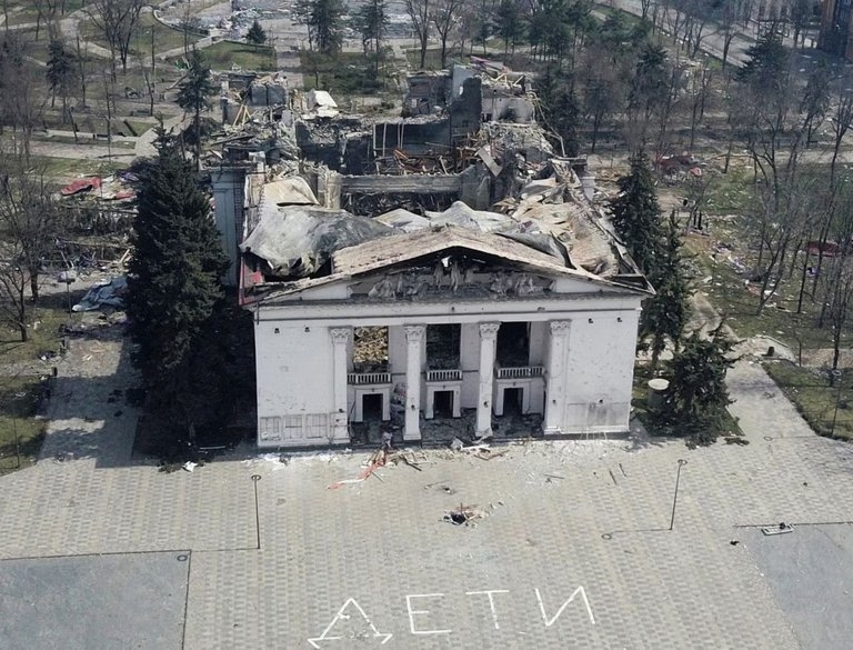 Escenarios en tiempos de guerra: cómo el teatro ucraniano se adaptó desde la invasión rusa
