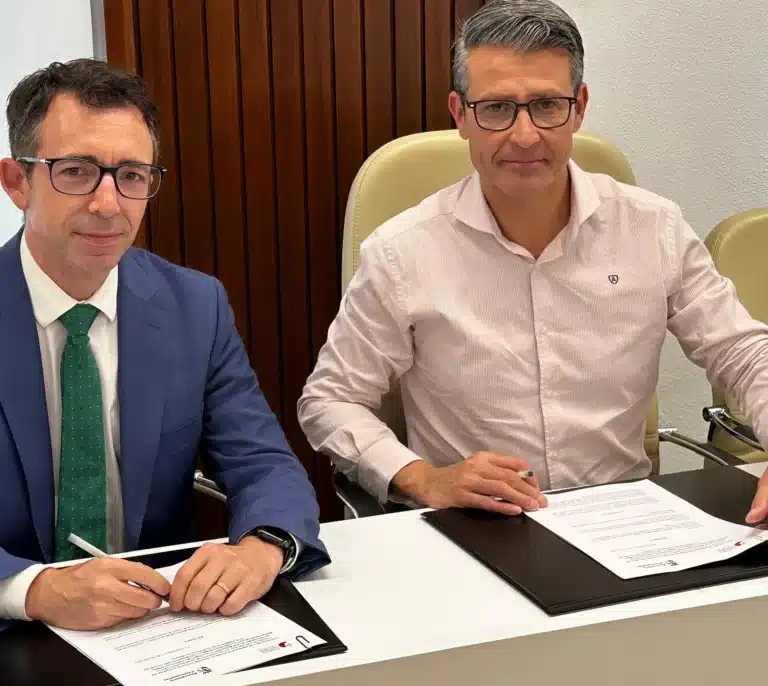 El número dos del PSOE de la provincia de Valencia deja sus cargos orgánicos pero seguirá como alcalde de Almussafes