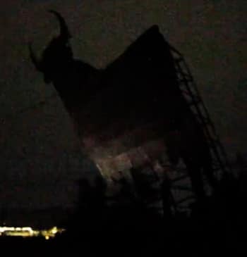 Las juventudes abertzales han derribado este viernes el único toro de Osborne [...]