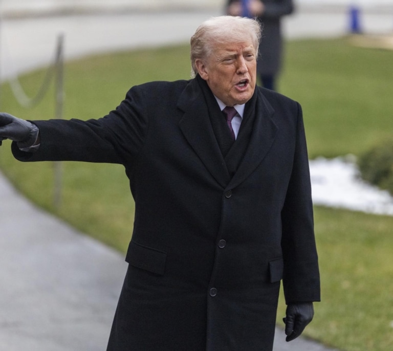 Por qué Trump ha ordenado el bloqueo total de los petroleros sancionados que entren y salgan de Venezuela