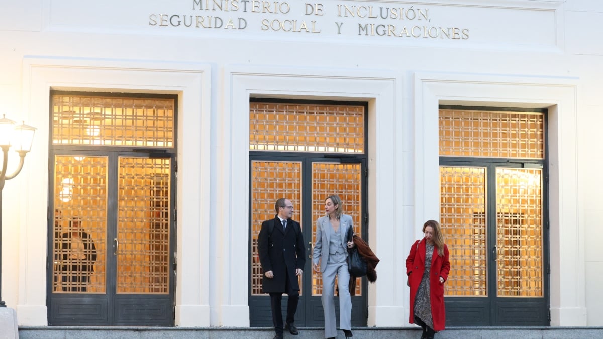 Euskadi y la ministra Saiz chocan por el "paso atrás" en la cesión de la prestación por desempleo