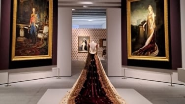 La reina 'conversa' que sobrevivió a un atentado el día de su boda y murió en el exilio: todo sobre la exposición 'Victoria Eugenia' en Madrid