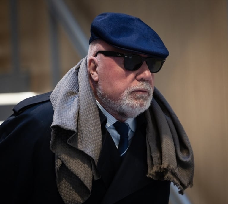 La AN se corrige y absuelve a Villarejo de los trabajos para Repsol y La Caixa por prescripción de los delitos