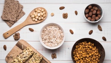 Esta es la enfermedad que puedes combatir comiendo frutas o cereales integrales