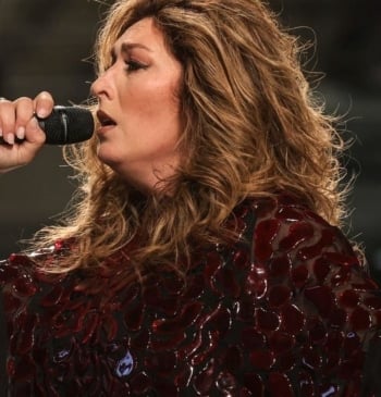 Estrella Morente, "muy disgustada" por el resultado de su colaboración en 'Lux': [...]