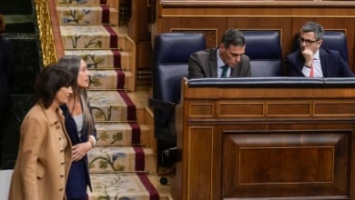 El Gobierno intentará preservar el escudo social en la negociación con Junts: "Es tan importante como las pensiones"