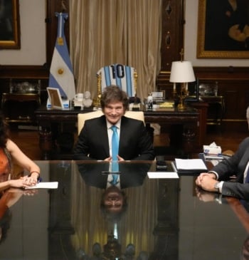 Milei y Ayuso, "por la libertad" en la Casa Rosada