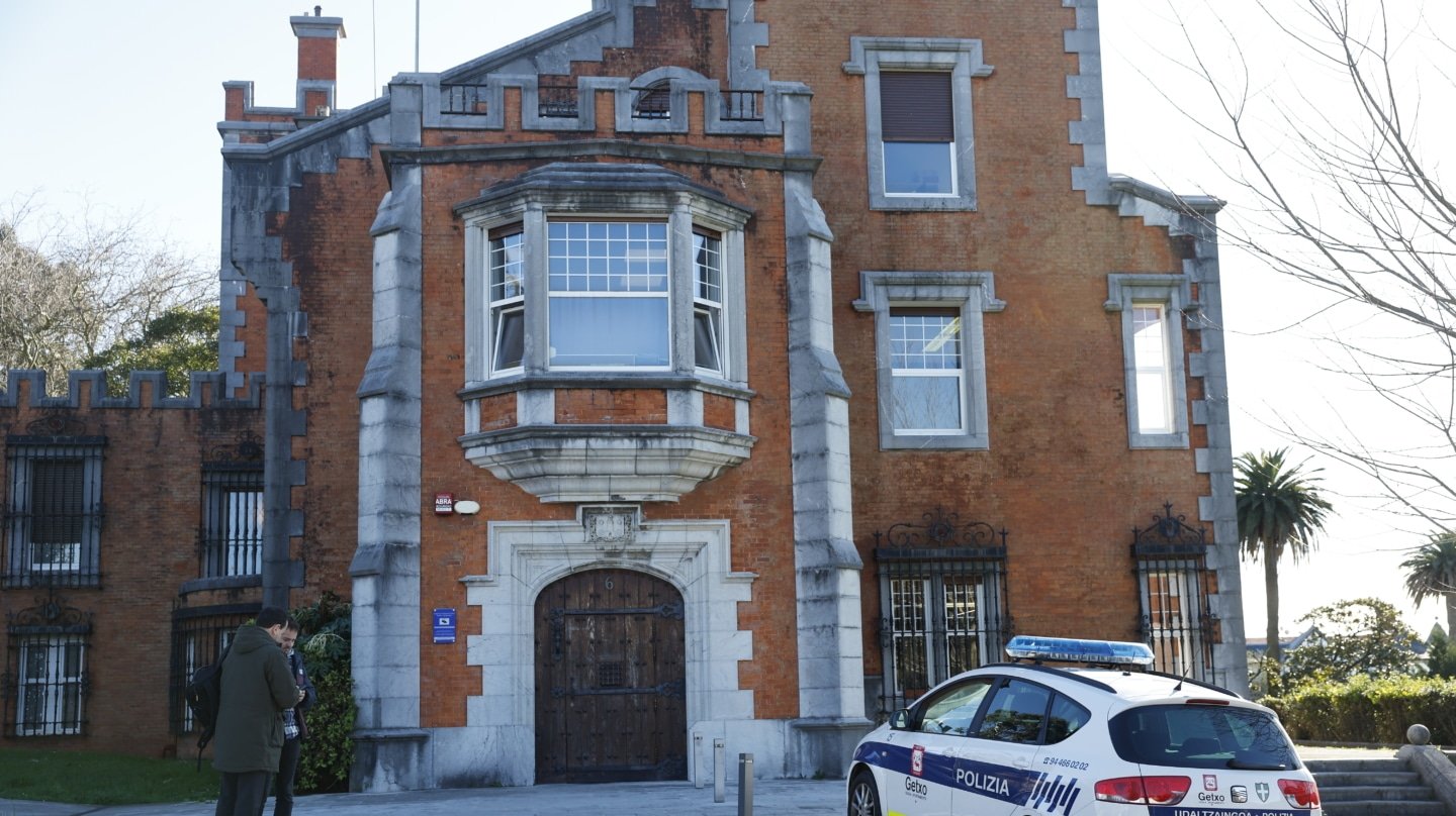 El palacete de Getxo y la pareja de concejales que inquietan al PNV
