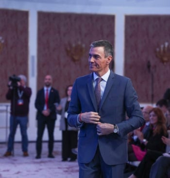 Tezanos da al PSOE una ventaja de casi 9 puntos sobre el [...]