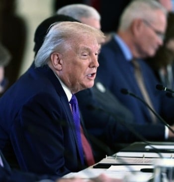 Trump reclama a las grandes petroleras  hasta 100.000 millones para reconstruir [...]