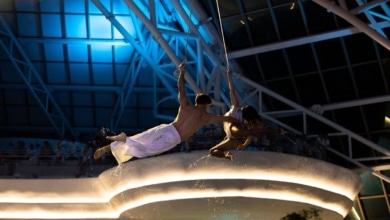 Caldea estrena ‘YCE’, un nuevo espectáculo de acrobacias, pole y un dúo aéreo de straps