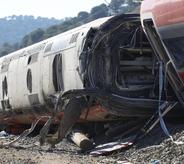 La Asociación Liberum denuncia a tres altos cargos por el accidente de Adamuz