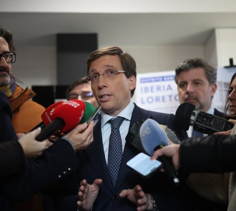 Almeida segura sentir "muchísima envidia" de Juanma Moreno por hacer de Baltasar: "Hay algunos que quieren encontrar polémicas allí donde no las hay"