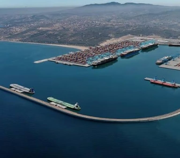 Alarma en Melilla por el nuevo megapuerto de Nador: "Marruecos nos asfixia y España no nos defiende"