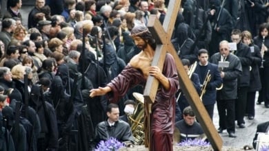 ¿Mujeres llevando el Jesús Nazareno del Viernes Santo de Zamora? Se prorroga la incógnita