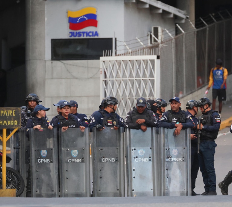 Venezuela estudia restablecer relaciones diplomáticas con Washington tras la llegada de una misión de EEUU a Caracas