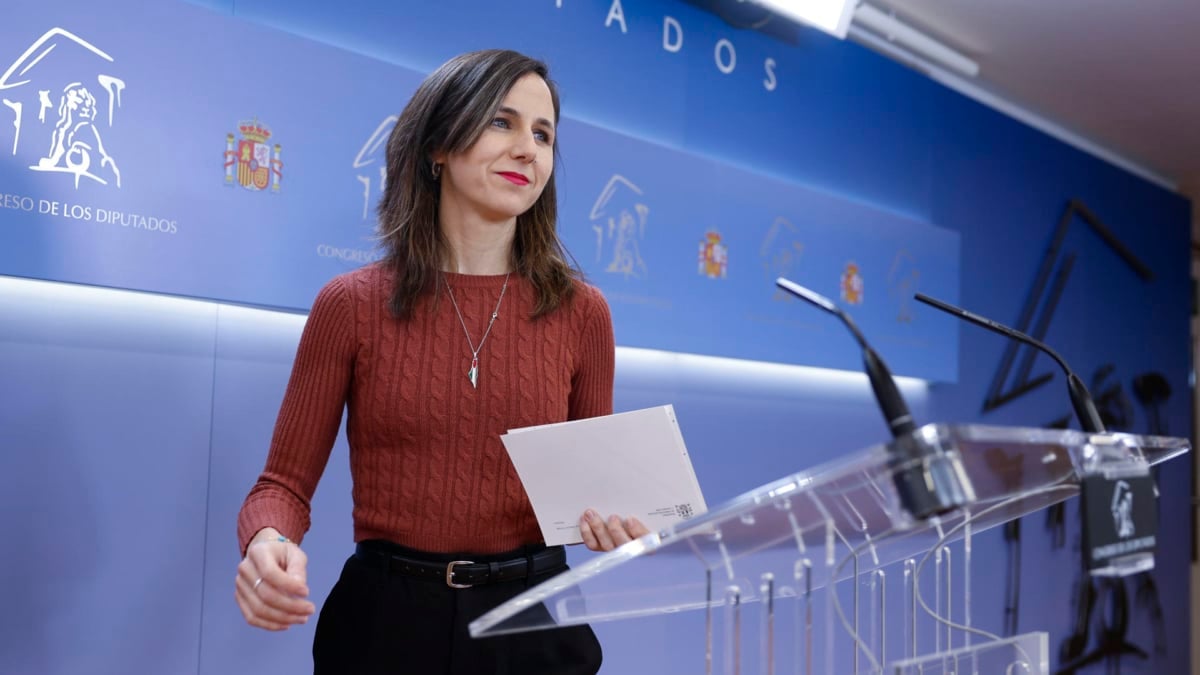 La líder de Podemos, Ione Belarra, durante una rueda de prensa este martes en el Congreso