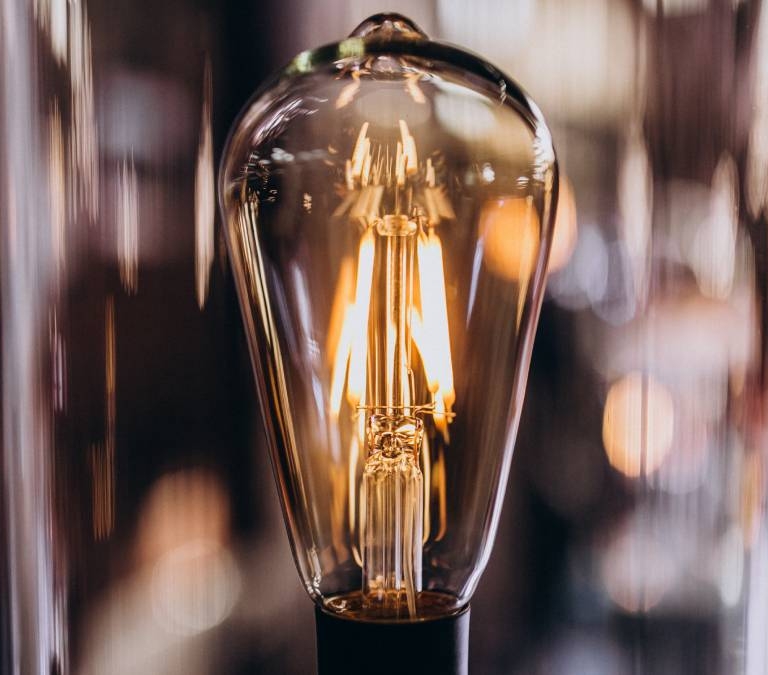 Precio de la luz hoy, 22 de junio de 2026: cuándo poner la lavadora, el lavavajillas y el aire acondicionado para ahorrar