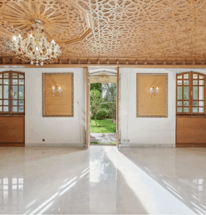 Los hermanos de Mohamed VI ponen a la venta las millonarias mansiones de su madre en París