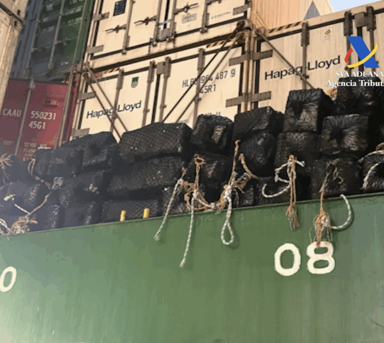 Más de dos toneladas de cocaína y 30 detenciones destapan la ruta marítima del 'Balkan Cartel'