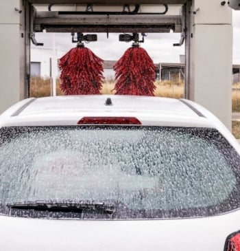 Por qué los lavaderos pueden dañar tu coche