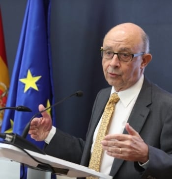 El juez del 'caso Montoro' vuelve a prorrogar la investigación y pide [...]