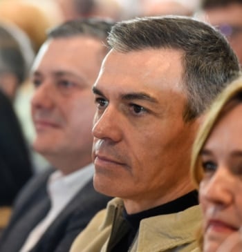 Sánchez alaba a Puente por "dar la cara desde el primer momento" [...]