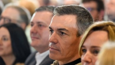 Sánchez alaba a Puente por "dar la cara desde el primer momento" en la gestión del accidente