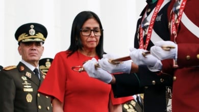 En Venezuela, dentro de la Revolución, todo; contra la Revolución, nada