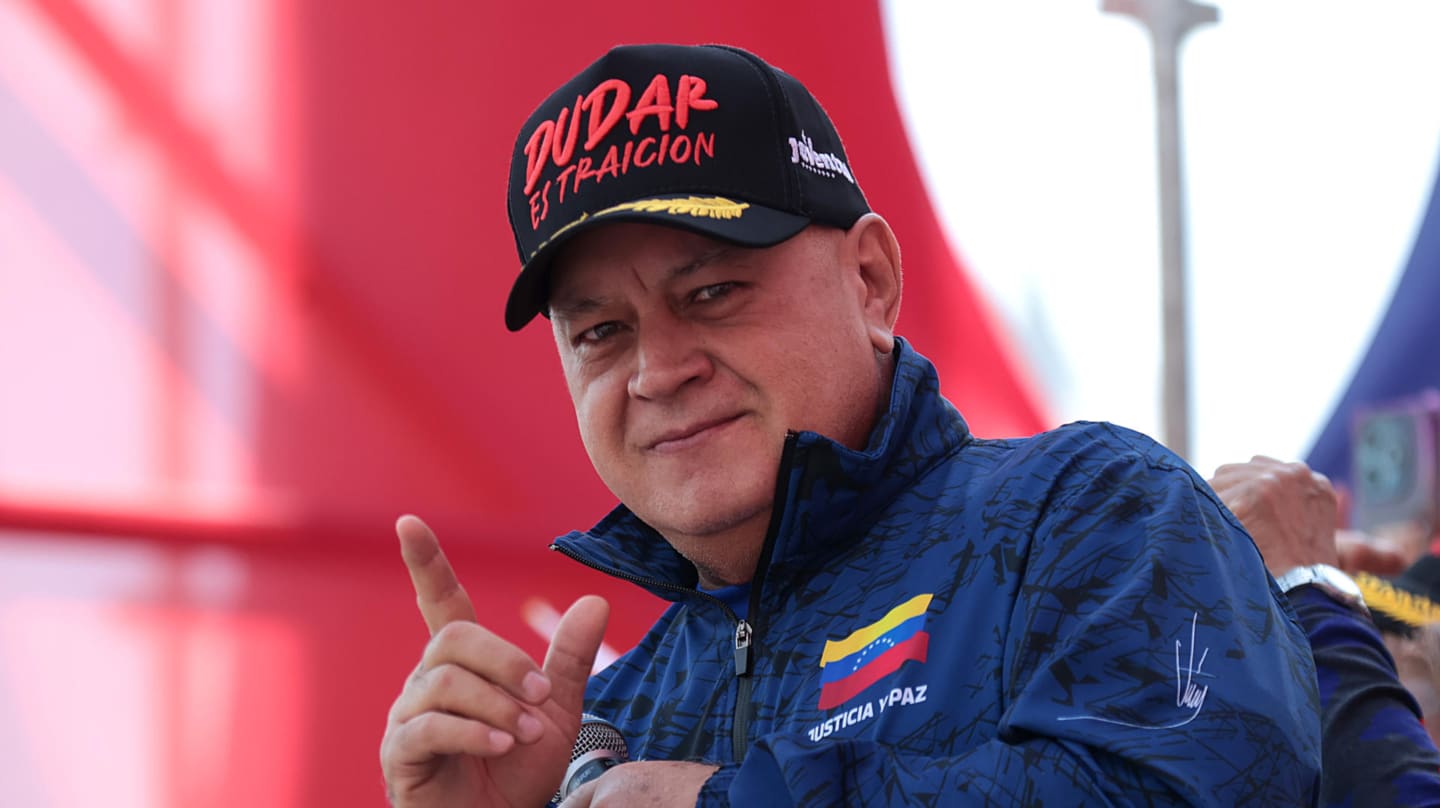 Diosdado Cabello en una marcha de mujeres en apoyo al régimen chavista