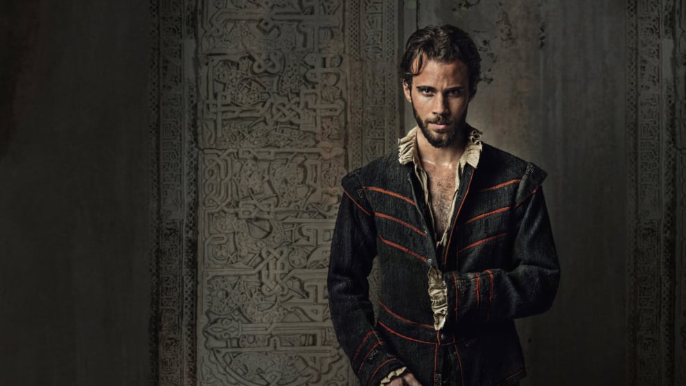 Julio Peña interpreta a Miguel de Cervantes en la película 'El cautivo', desde este viernes 23 de enero en Netflix