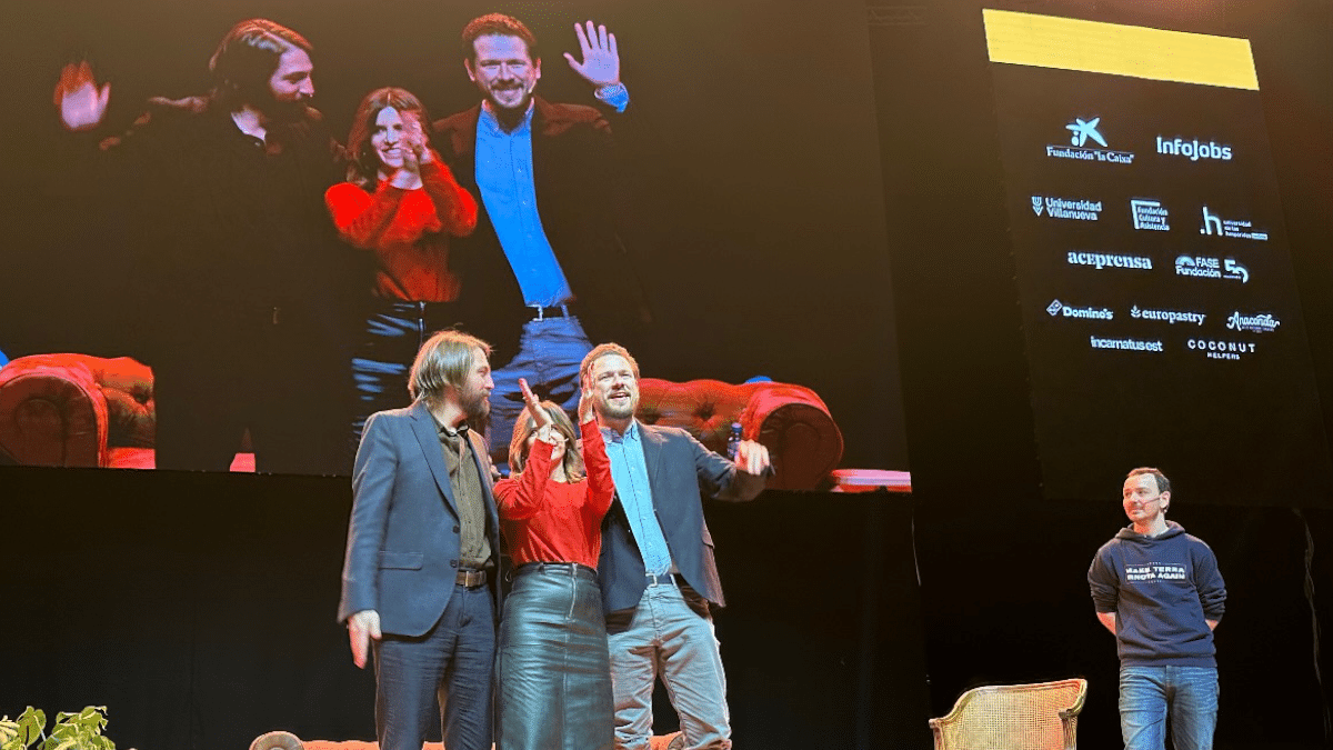 Juan Soto Ivars, Ana Iris Simón y Jano García durante el evento El Despertar, el sábado en Vistalegre.