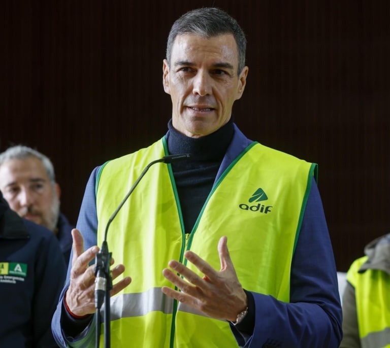 Sánchez elogia la unidad en la respuesta institucional y advierte sobre los bulos: "Vamos a dar con la verdad"