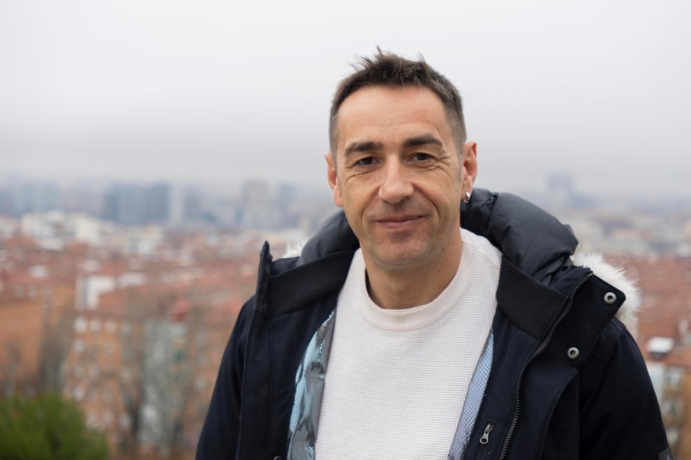 Emilio Delgado, portavoz de Más Madrid en la Asamblea de Madrid, en el Parque Cerro del Tío Pío.