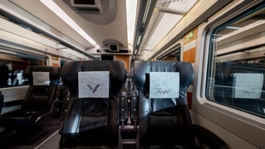 ¿Por qué los trenes no tienen cinturón de seguridad para los pasajeros?