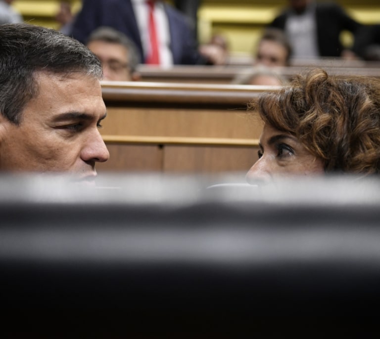 Todos los caminos de Sánchez pasan por Montero