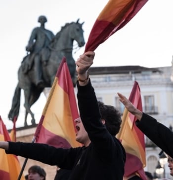 La Falange Española estalla contra la Iglesia: "Están más con el demonio [...]