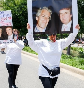 El Gobierno de Trump difunde 3 millones de páginas y 180.000 imágenes [...]