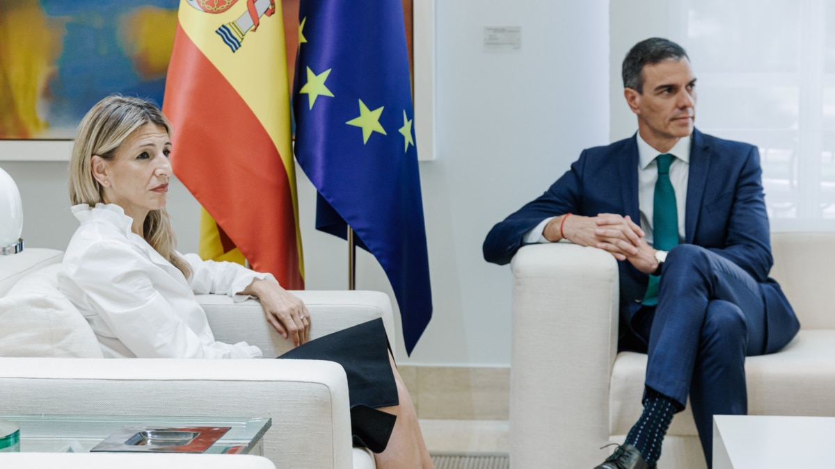 No somos capaces de entender tanta sinrazón No somos capaces de entender tanta sinrazón