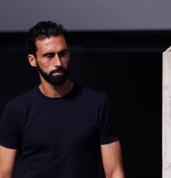 Quién es Álvaro Arbeloa, el discípulo de Mourinho que asume el mando [...]