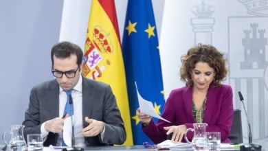 La deuda baja en porcentaje, pero sigue en récord mientras el FMI pide disciplina fiscal