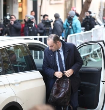 Ábalos renuncia a su acta de diputado en el Congreso y libera [...]