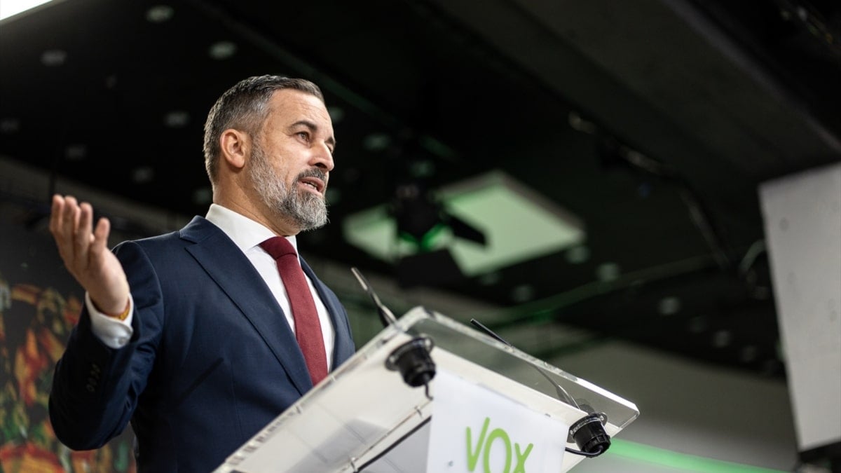 El presidente de Vox, Santiago Abascal, en una comparecencia desde la sede nacional del partido, en Madrid