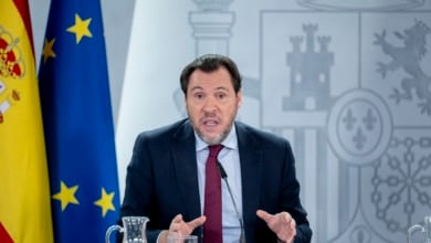 Puente entra al choque con el presidente de la comisión de Adamuz: "Son tesis sin un informe de laboratorio"